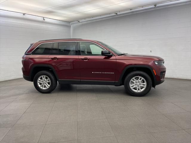 2025 Jeep Grand Cherokee GRAND CHEROKEE LAREDO 4X4 2025 Jeep Grand Cherokee GRAND CHEROKEE LAREDO 4X4