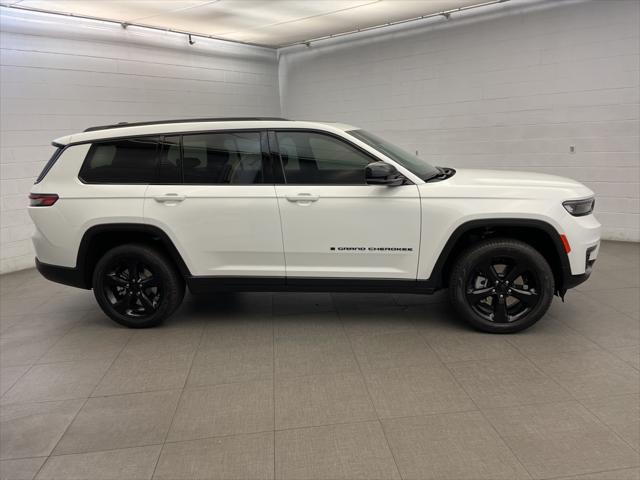 2025 Jeep Grand Cherokee GRAND CHEROKEE L LIMITED 4X2 2025 Jeep Grand Cherokee GRAND CHEROKEE L LIMITED 4X2