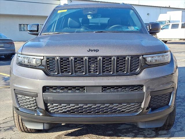 2025 Jeep Grand Cherokee GRAND CHEROKEE L ALTITUDE 4X4