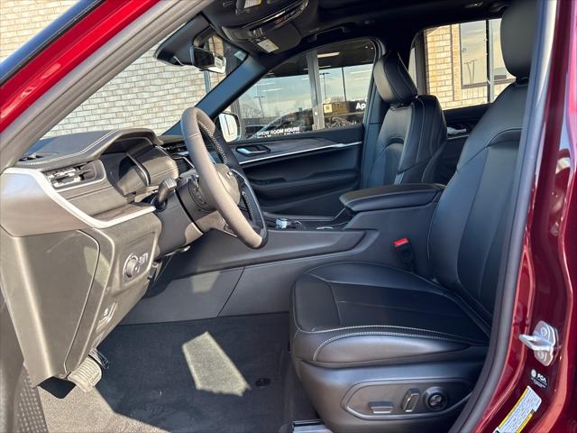 2025 Jeep Grand Cherokee GRAND CHEROKEE LIMITED 4X4 2025 Jeep Grand Cherokee GRAND CHEROKEE LIMITED 4X4