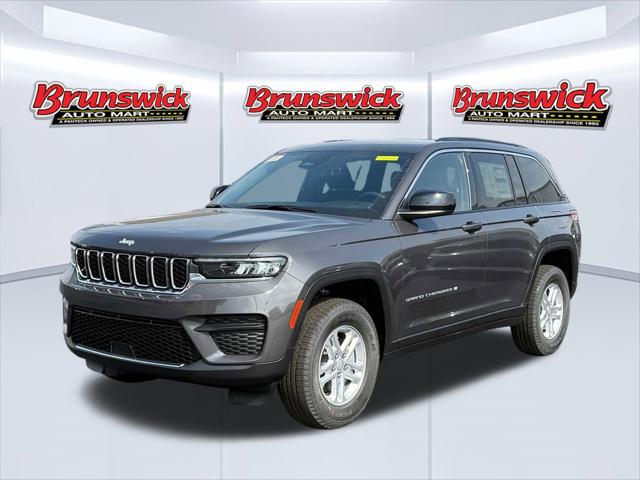 2025 Jeep Grand Cherokee GRAND CHEROKEE LAREDO 4X4