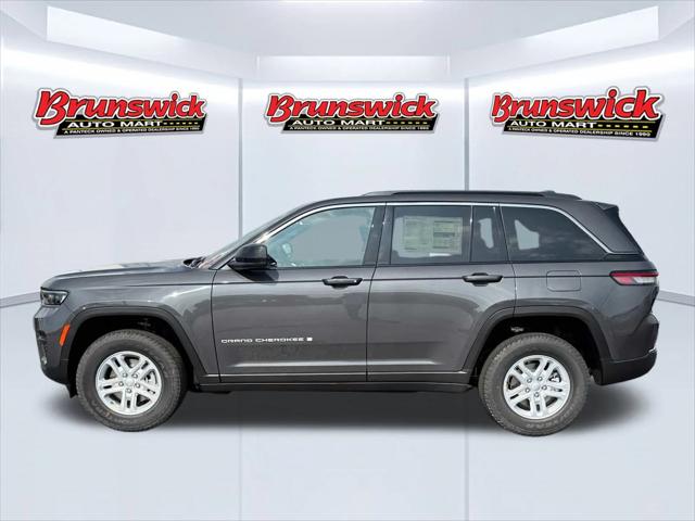 2025 Jeep Grand Cherokee GRAND CHEROKEE LAREDO 4X4