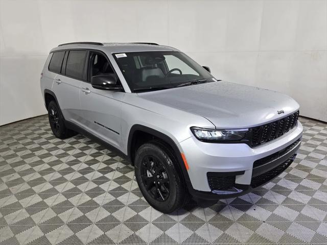 2025 Jeep Grand Cherokee GRAND CHEROKEE L ALTITUDE 4X2