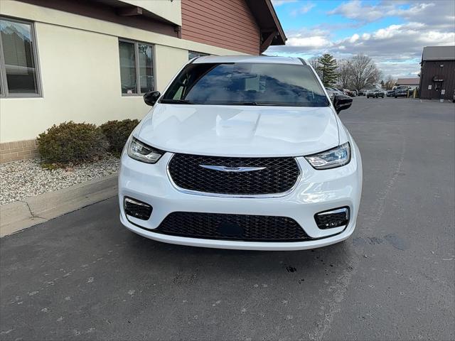 2026 Chrysler Pacifica PACIFICA SELECT AWD