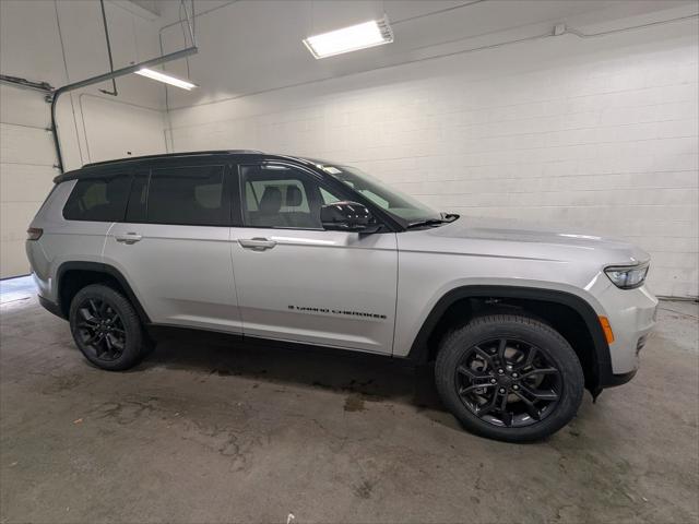 2025 Jeep Grand Cherokee GRAND CHEROKEE L LIMITED 4X4 2025 Jeep Grand Cherokee GRAND CHEROKEE L LIMITED 4X4