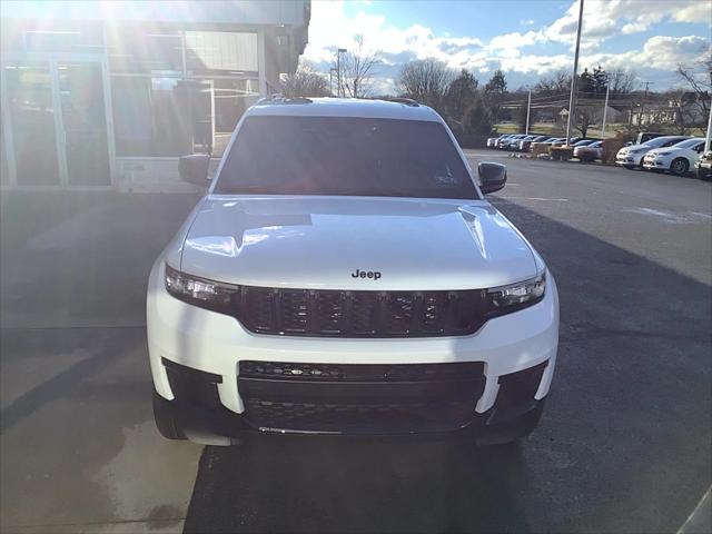 2025 Jeep Grand Cherokee GRAND CHEROKEE L ALTITUDE X 4X4 2025 Jeep Grand Cherokee GRAND CHEROKEE L ALTITUDE X 4X4