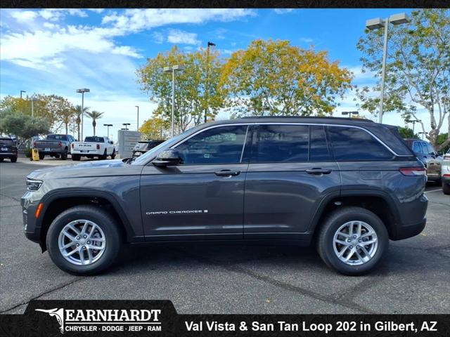2025 Jeep Grand Cherokee GRAND CHEROKEE LAREDO X 4X2