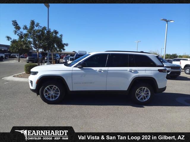 2025 Jeep Grand Cherokee GRAND CHEROKEE LAREDO X 4X2