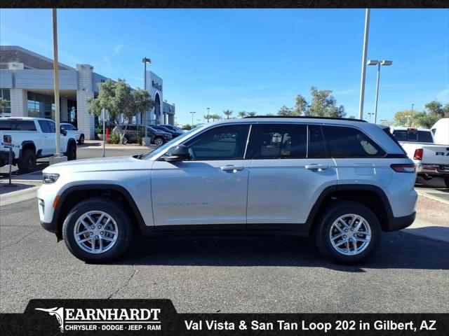 2025 Jeep Grand Cherokee GRAND CHEROKEE LAREDO X 4X2