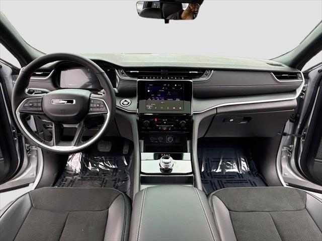 2025 Jeep Grand Cherokee GRAND CHEROKEE ALTITUDE X 4X4 2025 Jeep Grand Cherokee GRAND CHEROKEE ALTITUDE X 4X4