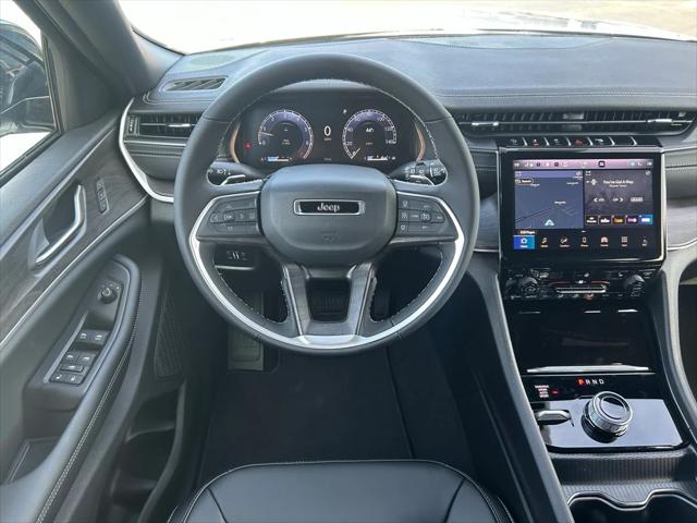 2025 Jeep Grand Cherokee GRAND CHEROKEE LIMITED 4X4 2025 Jeep Grand Cherokee GRAND CHEROKEE LIMITED 4X4