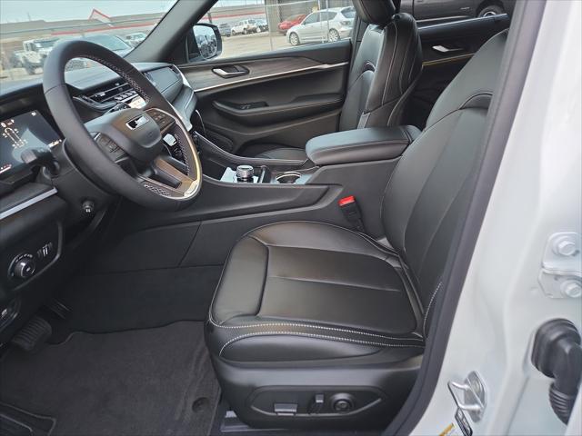 2025 Jeep Grand Cherokee Limited 4x2