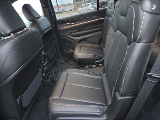 2025 Jeep Grand Cherokee Limited 4x2