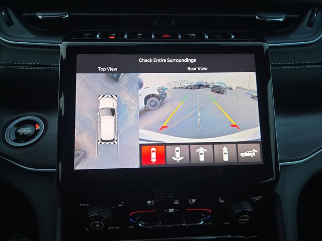 2025 Jeep Grand Cherokee Limited 4x2