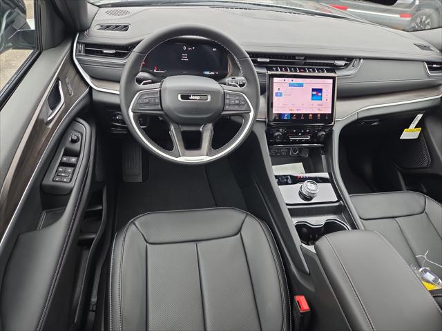 2025 Jeep Grand Cherokee Limited 4x2