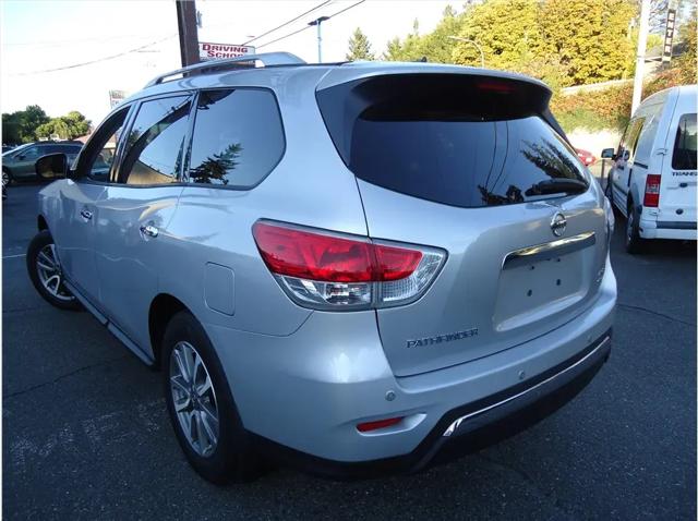 2013 Nissan Pathfinder SV