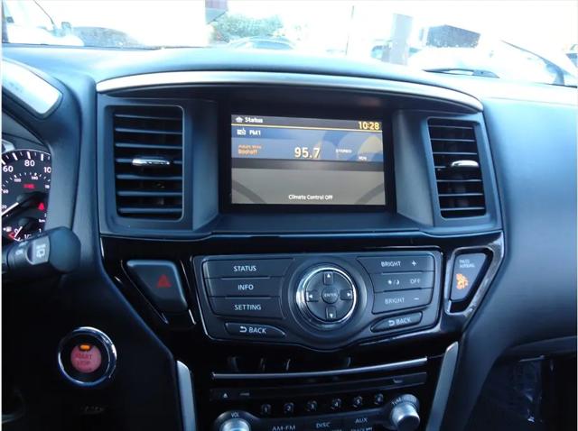 2013 Nissan Pathfinder SV