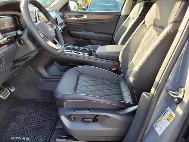 2026 Volkswagen Atlas SEL Premium R-Line