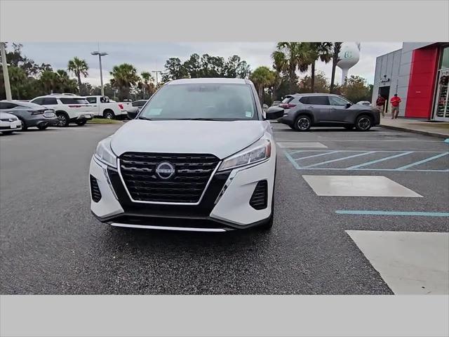 2025 Nissan Kicks S
