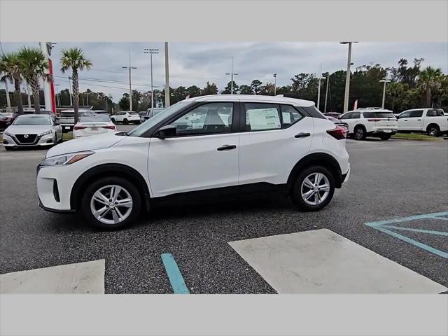 2025 Nissan Kicks S