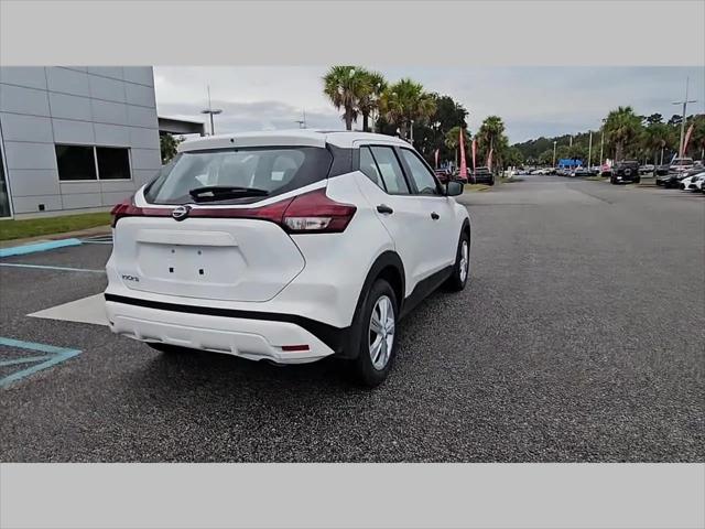 2025 Nissan Kicks S