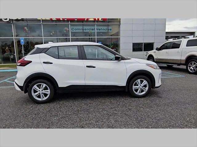 2025 Nissan Kicks S