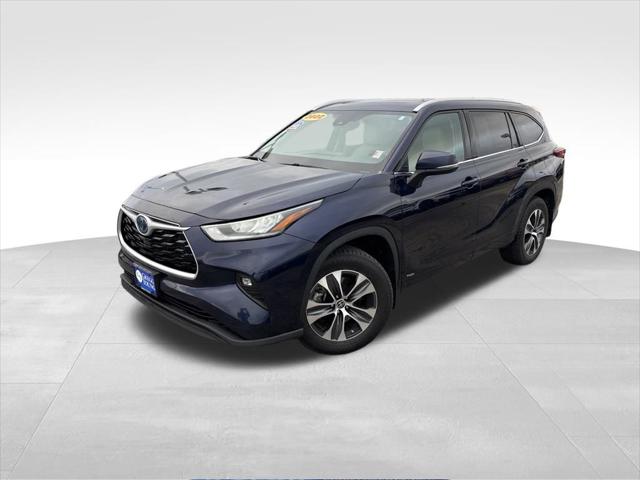 2022 Toyota Highlander Hybrid XLE