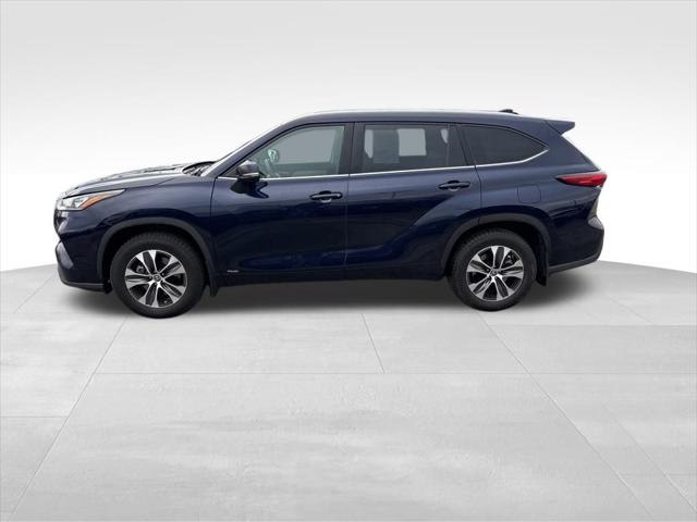 2022 Toyota Highlander Hybrid XLE