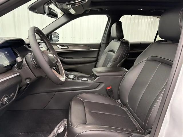 2025 Jeep Grand Cherokee L Limited 4x2