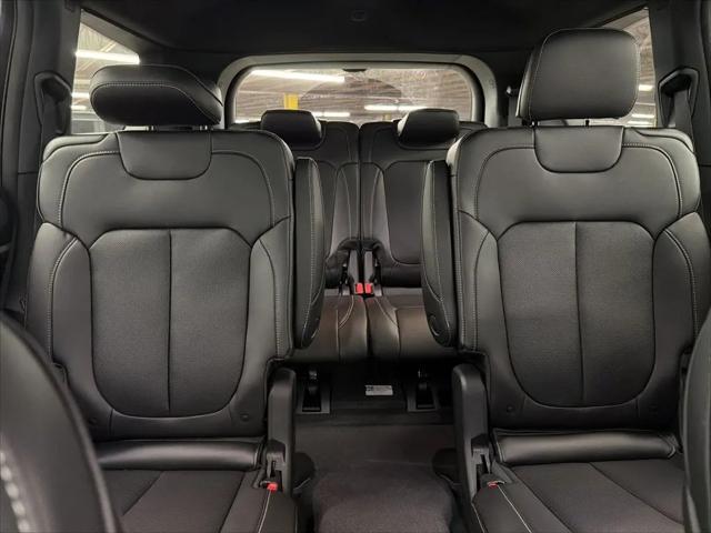 2025 Jeep Grand Cherokee L Limited 4x2