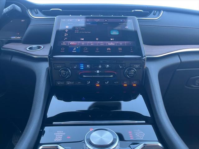 2025 Jeep Grand Cherokee L Summit 4x4