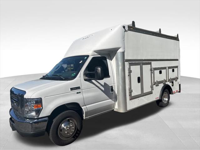 2019 Ford E-350 Cutaway Base 2019 Ford E-350 Cutaway Base