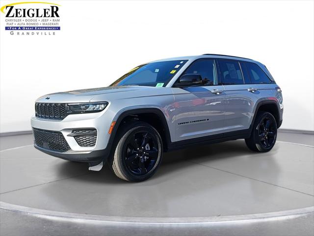 2023 Jeep Grand Cherokee Altitude 4x4 2023 Jeep Grand Cherokee Altitude 4x4