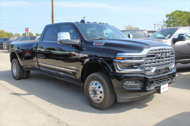 2025 RAM Ram 3500 RAM 3500 LIMITED CREW CAB 4X4 8 BOX