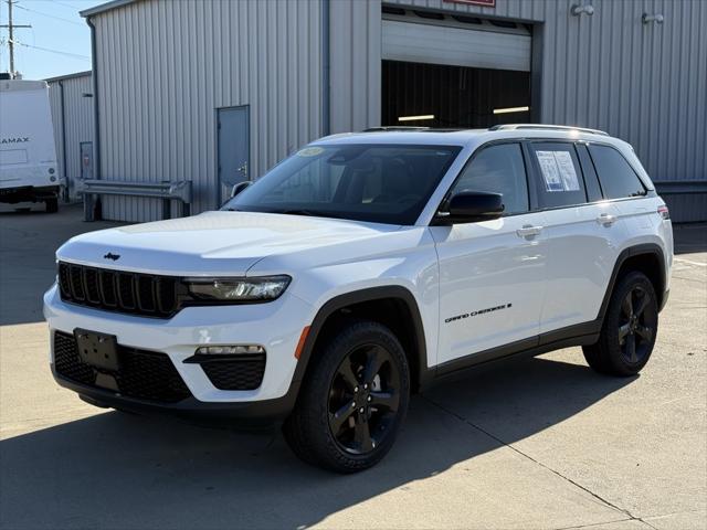 2023 Jeep Grand Cherokee Limited 4x4 2023 Jeep Grand Cherokee Limited 4x4