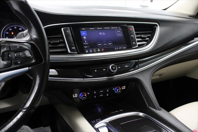 2023 Buick Enclave Essence FWD 2023 Buick Enclave Essence FWD