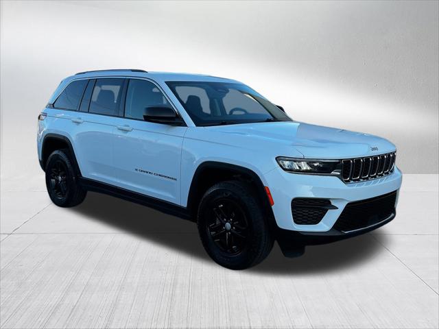 2022 Jeep Grand Cherokee Laredo 4x4 2022 Jeep Grand Cherokee Laredo 4x4