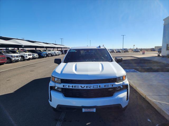 2020 Chevrolet Silverado 1500 4WD Crew Cab Standard Bed Custom 2020 Chevrolet Silverado 1500 4WD Crew Cab Standard Bed Custom