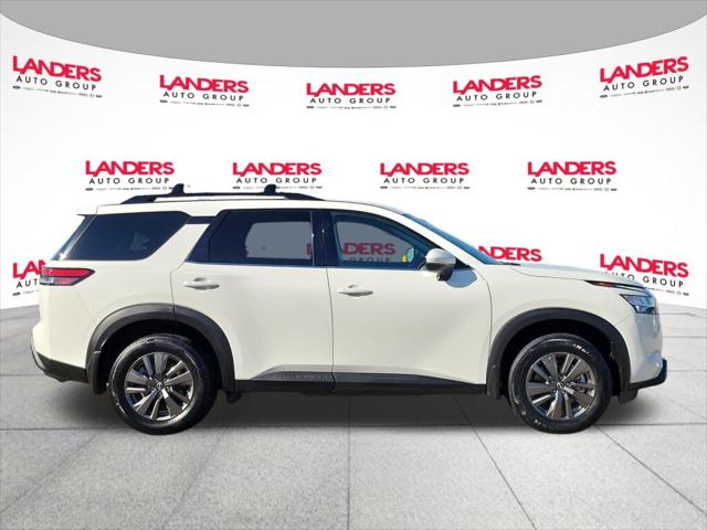 2022 Nissan Pathfinder SV 2WD 2022 Nissan Pathfinder SV 2WD