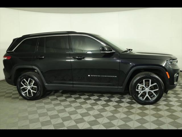 2023 Jeep Grand Cherokee Limited 4x4 2023 Jeep Grand Cherokee Limited 4x4