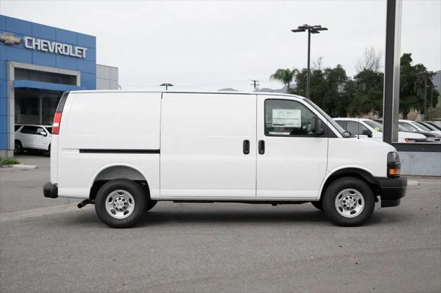 2025 Chevrolet Express Cargo Van RWD 2500 Regular Wheelbase WT