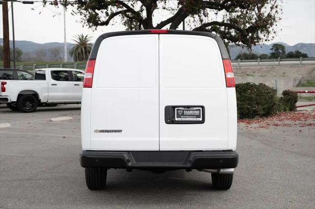2025 Chevrolet Express Cargo Van RWD 2500 Regular Wheelbase WT