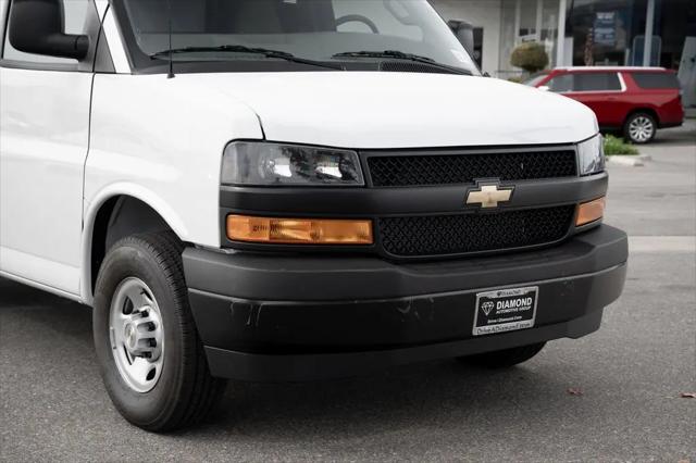 2025 Chevrolet Express Cargo Van RWD 2500 Regular Wheelbase WT