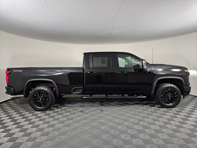 2025 Chevrolet Silverado 3500HD 4WD Crew Cab Long Bed LTZ