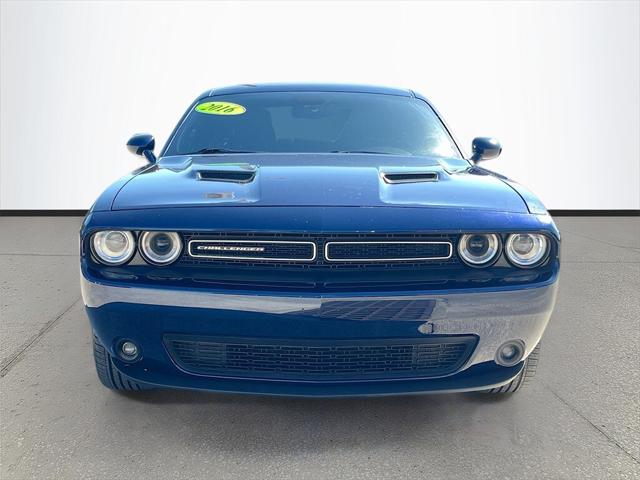 2016 Dodge Challenger SXT 2016 Dodge Challenger SXT