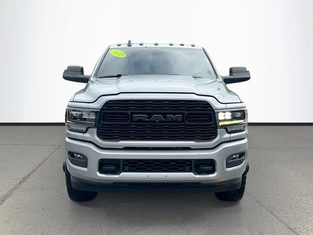 2022 RAM 3500 Limited Crew Cab 4x4 8 Box 2022 RAM 3500 Limited Crew Cab 4x4 8 Box