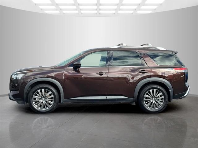 2022 Nissan Pathfinder SL 2WD 2022 Nissan Pathfinder SL 2WD