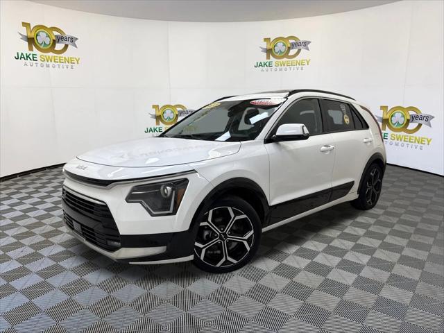 2023 Kia Niro EX Touring 2023 Kia Niro EX Touring