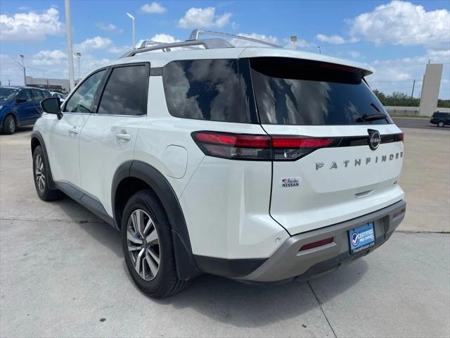 2023 Nissan Pathfinder SL FWD