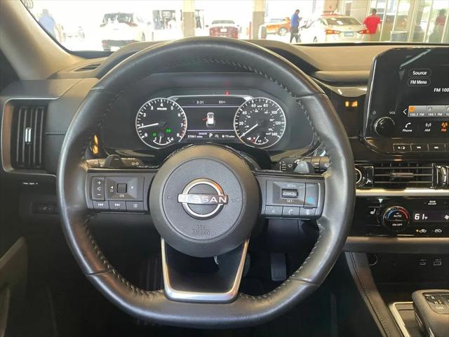 2023 Nissan Pathfinder SL FWD